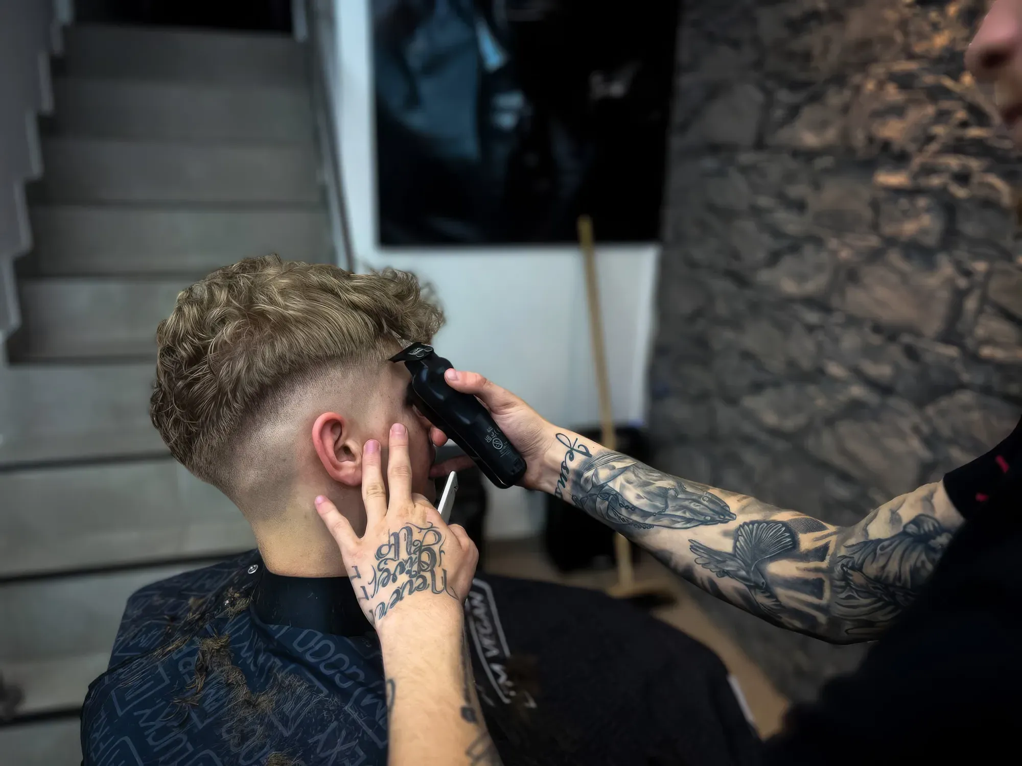 GOLDBARBERSHOP — fotka 1
